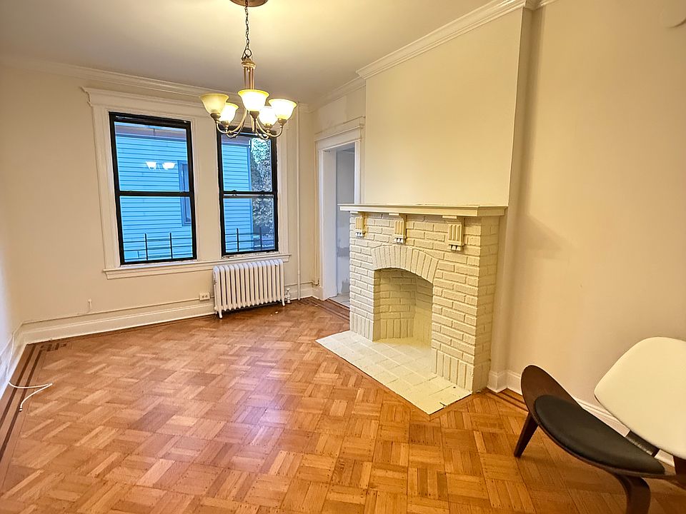 1st image of 228 Saint Marks Pl APT 2