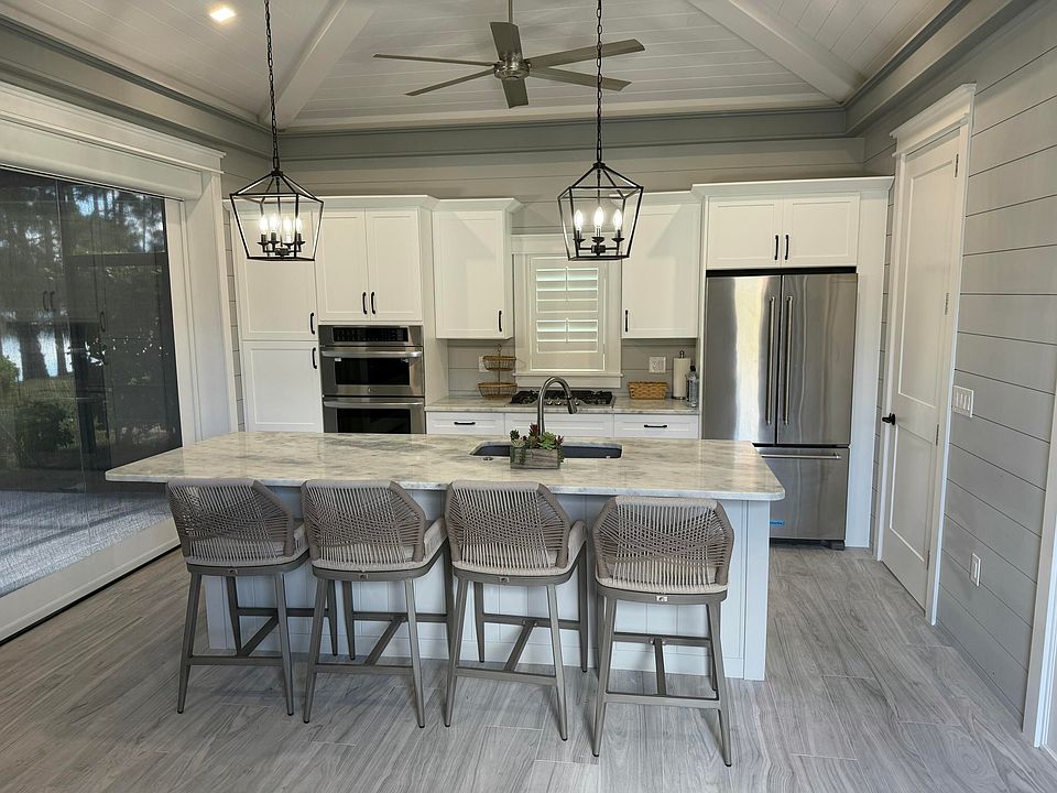 1st image of 13149 Golden Palms Cir