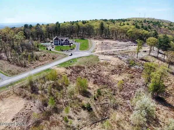 170 Oakwood Dr, Danville, PA 17821