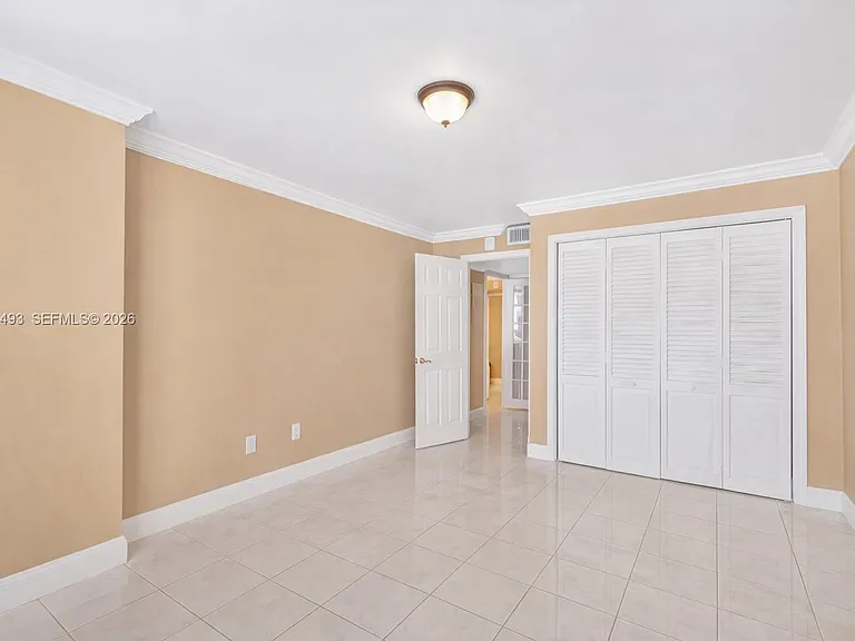 6039 Collins Ave #1206 — Photo 10