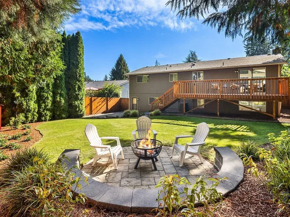 3008 NE 201st Place, Lake Forest Park, WA 98155