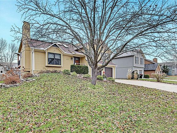 4th image of 15727 Horton Ln