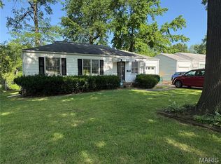 10335 Ewell Dr, Saint Louis, MO 63137