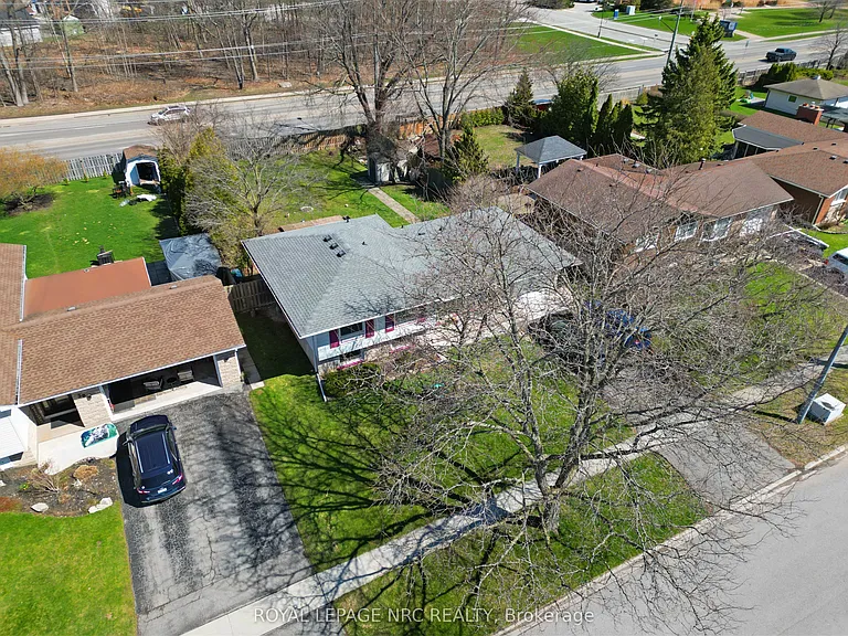34 Preston Pl #LOWER — Photo 20