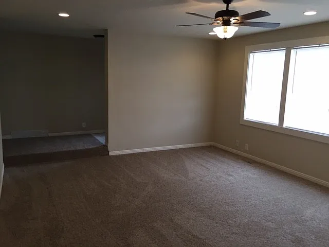 4 bed/ 2 bath home — Photo 4