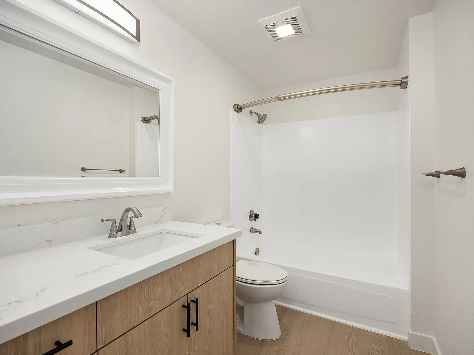 Wellington Place Apartments — Photo 4