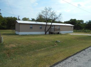 2313 Suzanne Ln, Joshua, TX 76058