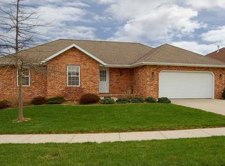 5350 W Butternut Dr, Springfield, MO 65802