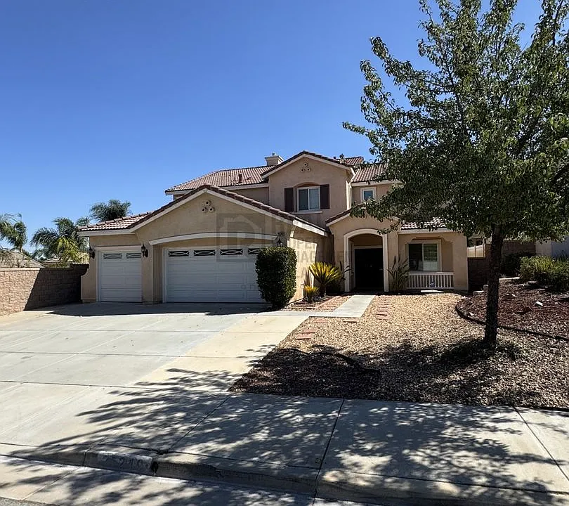 25249 Silverwood Ln