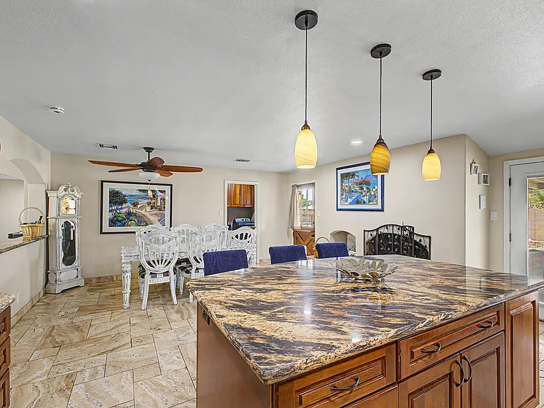 3346 E Cochise Dr — Photo 16
