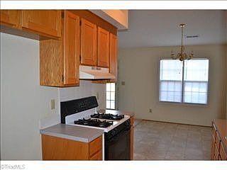 5th image of 2090 Ardmore Village Ln