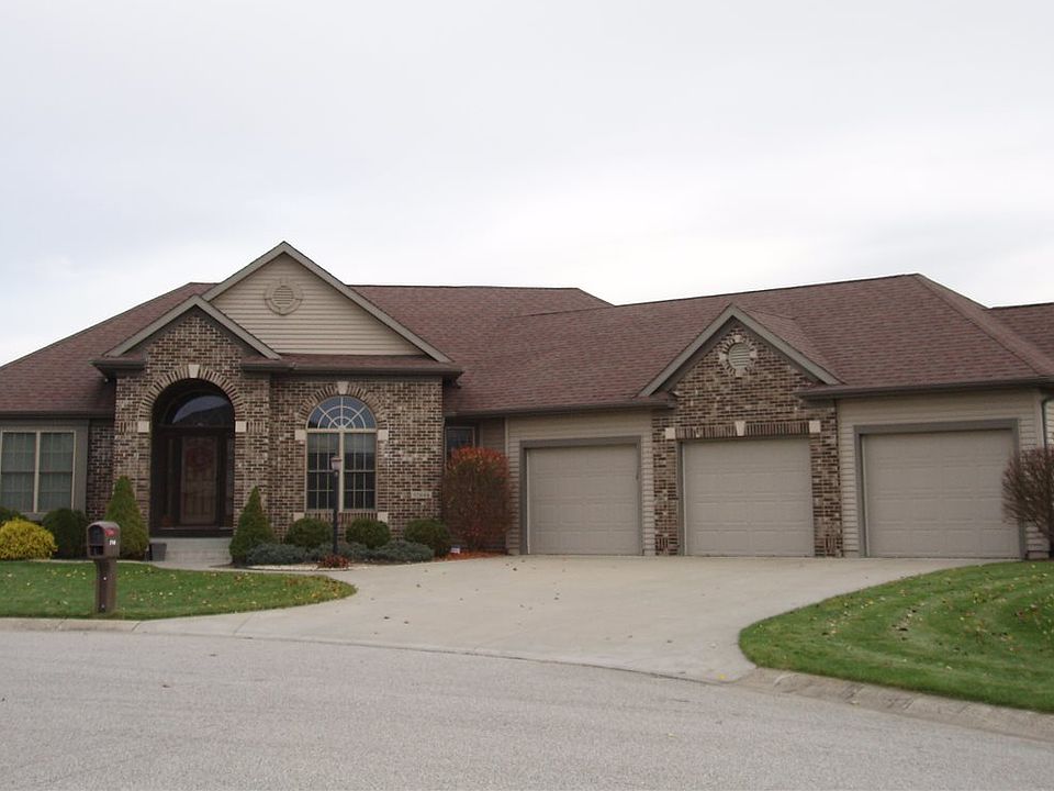 1st image of 57646 Fall Creek Ct