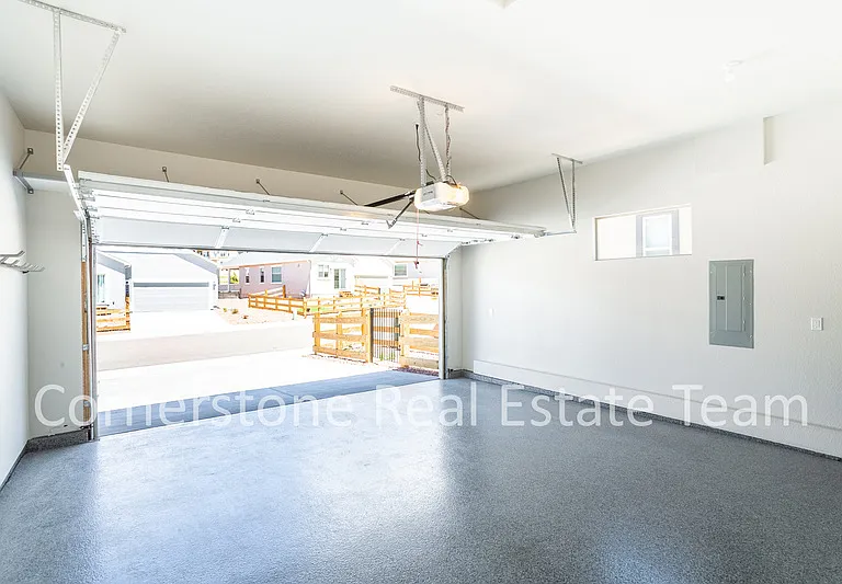 747 Sage Forest Ln — Photo 32