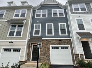 5981 McComb St, Crozet, VA 22932