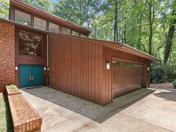 1429 Arboretum Dr, Chapel Hill, NC 27517