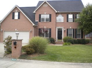 431 Plantation Dr, Hurricane, WV 25526