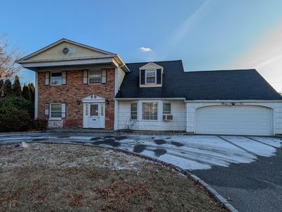 32 Penn Street, Port Jefferson Station, NY, 11776