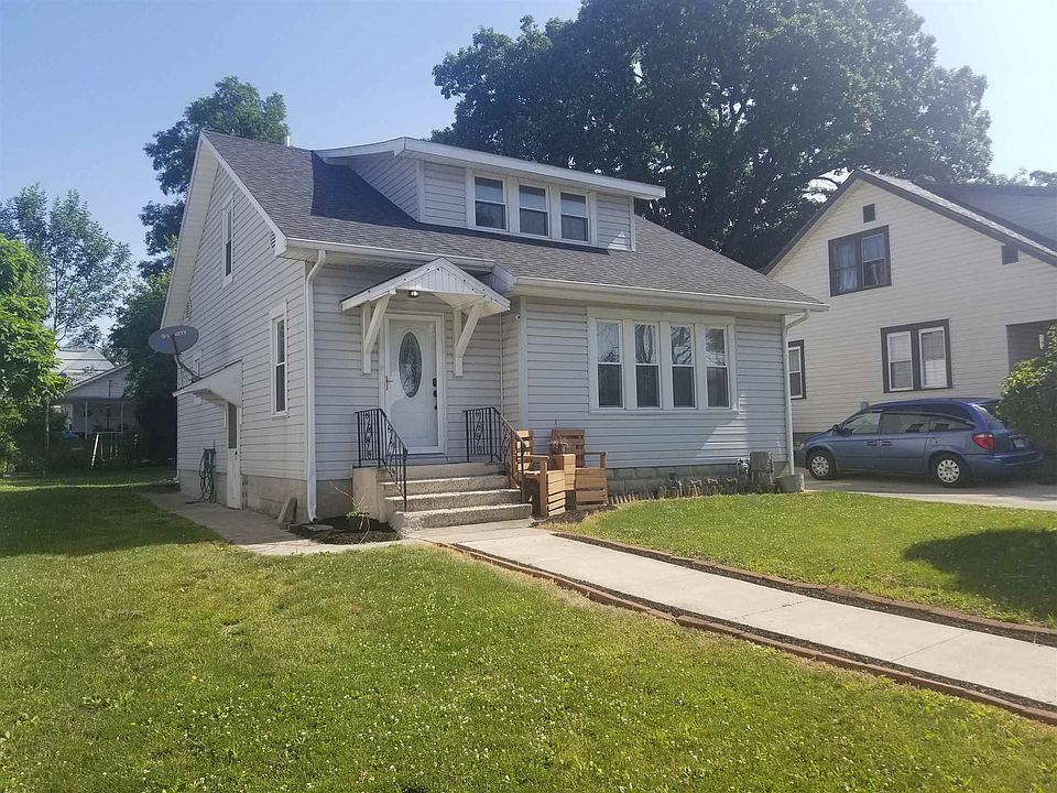 2nd image of 525 E Main St