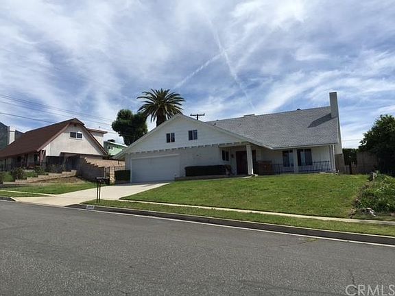 2nd image of 2515 Bradford Ave