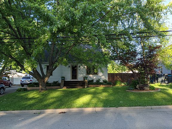 2nd image of 546 Hubbell St