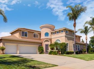 118 Rainbow Ln, Redlands, CA 92374