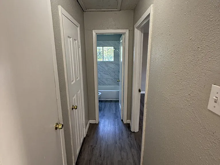 2213 Lea Crest Dr — Photo 7