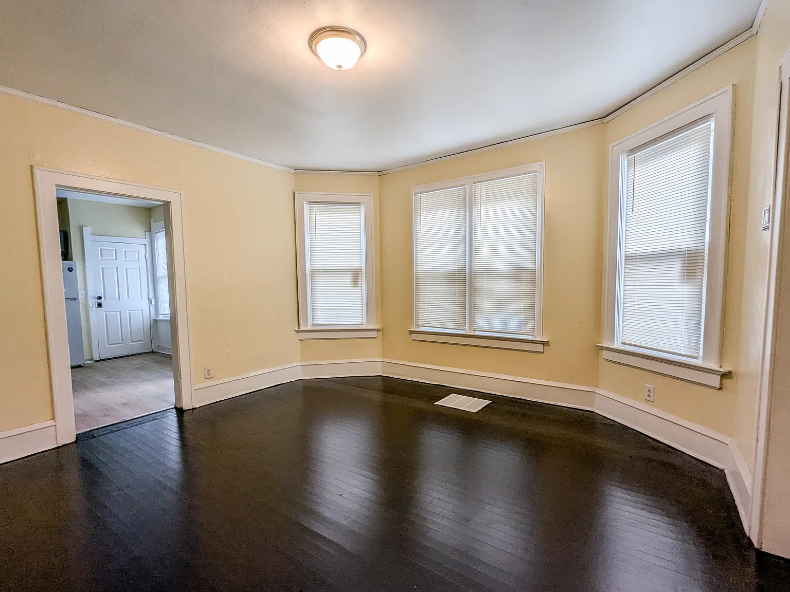 1304 West Ring Street - 1304 a west ring street — Photo 2