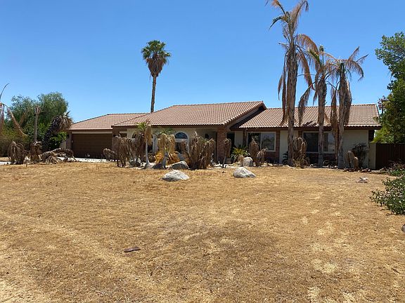 5th image of 78605 Starlight Ln
