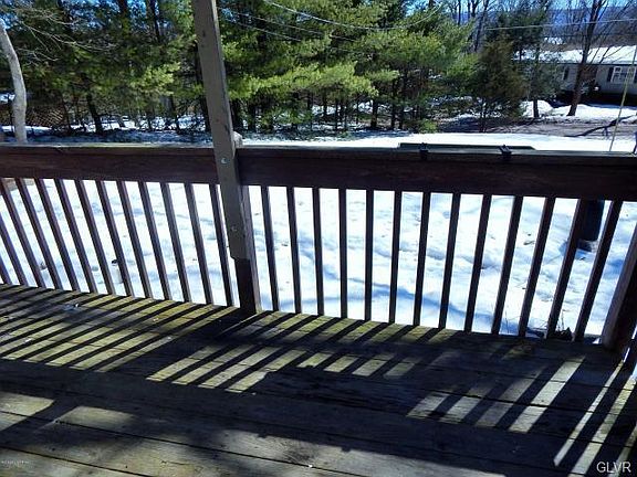 3rd image of 3531 Acorn Cir