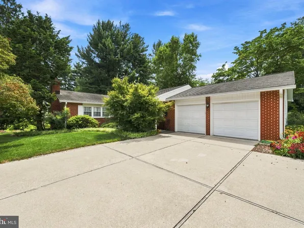 305 Meriden Dr, Newark, DE 19711