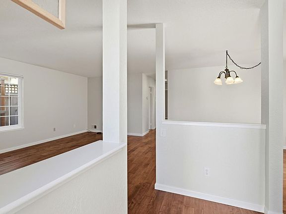 5th image of 478 Vivienne Dr