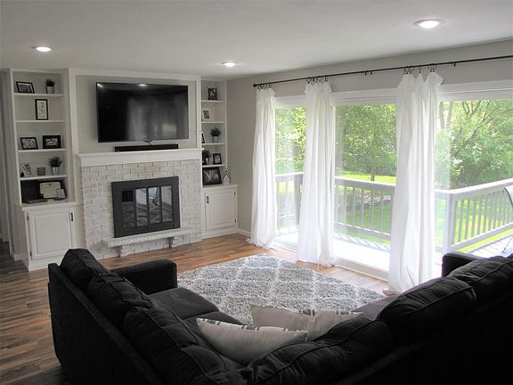5th image of 5141 Crofton Dr