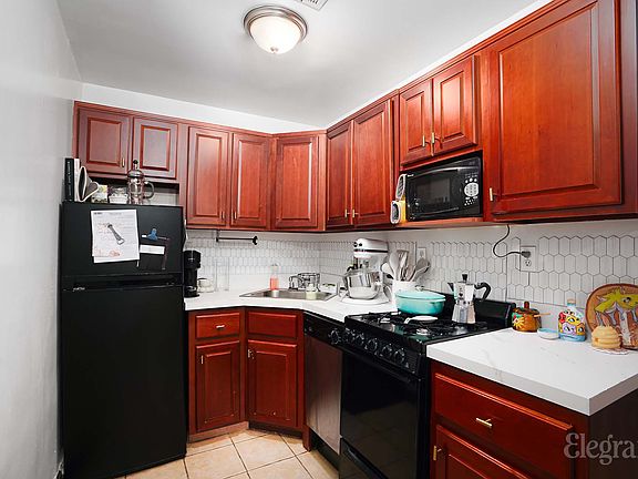 5th image of 148 W 76th St APT 2B