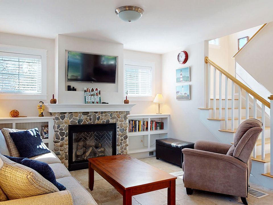 1st image of 2 Sea Rose Ln