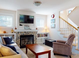2 Sea Rose Ln, Scarborough, ME 04074