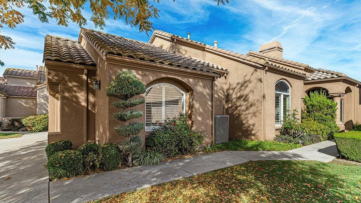 433 Terrasol Ln photo 1
