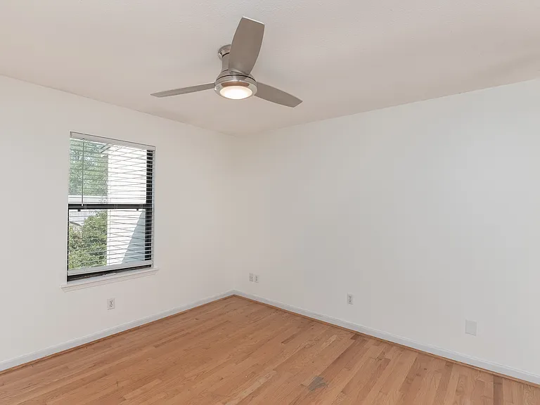 2300 W Michigan Ave #16 — Photo 9