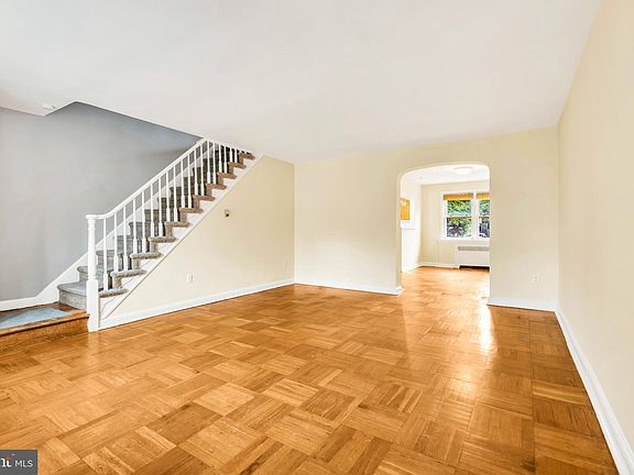 2nd image of 379 Edmonds Ave