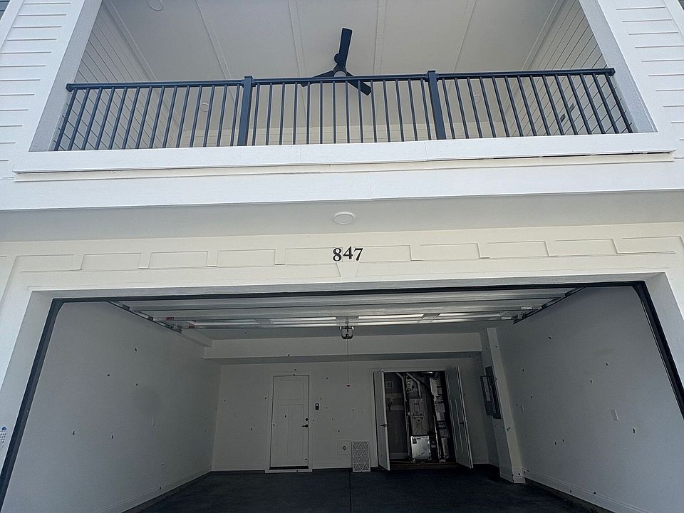 2nd image of 847 Ashdown Ln