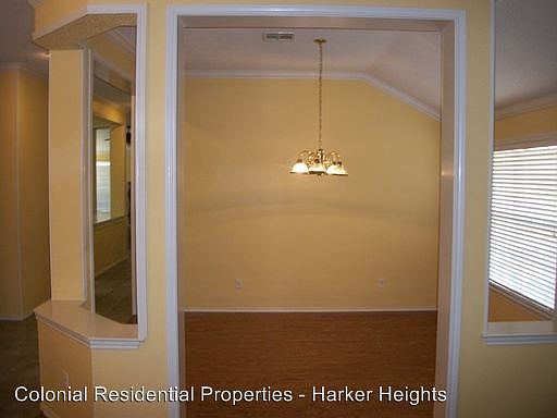 2nd image of 2501 Creek Dr