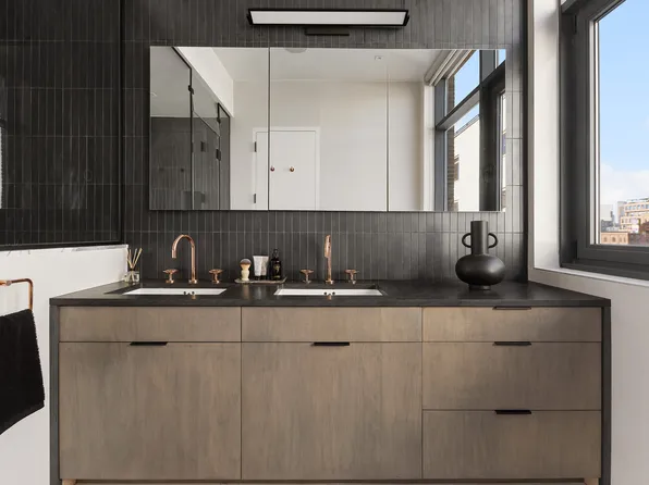 113 North 9th Street image 11 of 34