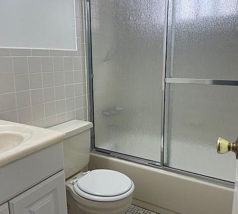 3rd image of 51 McArthur Ave #2