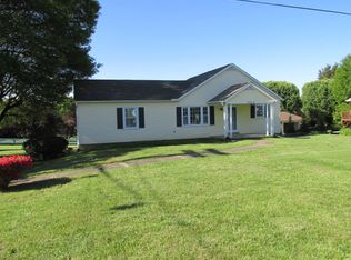 3554 Milhaven Rd, Winston Salem, NC 27106