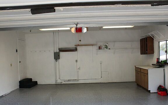 4th image of 10344 S Eastdell Dr