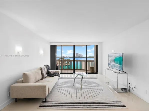 1000 W Island Blvd APT 612, North Miami Beach, FL 33160