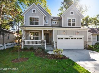 1038 N Eagle St, Naperville, IL 60563