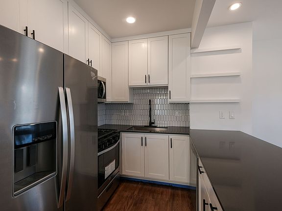 3rd image of 226 E Huisache Ave #102