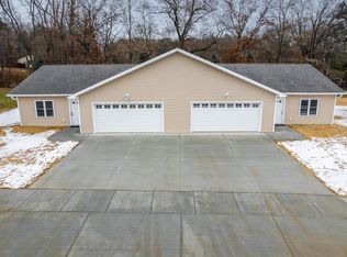 1941 Retzlaff Dr, Reedsburg, WI 53959