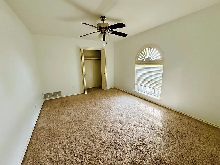 6010 Fawn Valley Ln — Photo 15