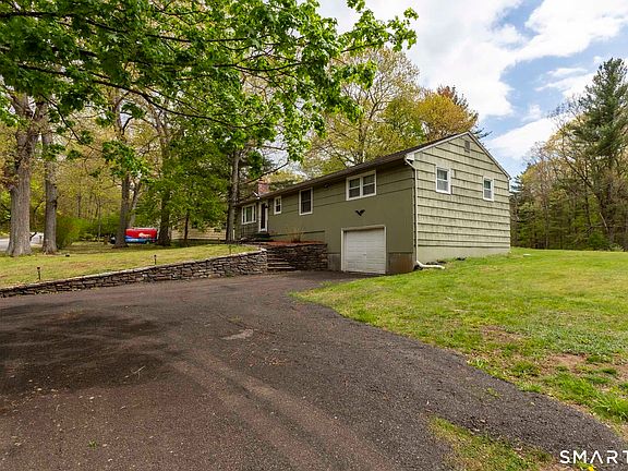 4th image of 65 Pinney Hill Road